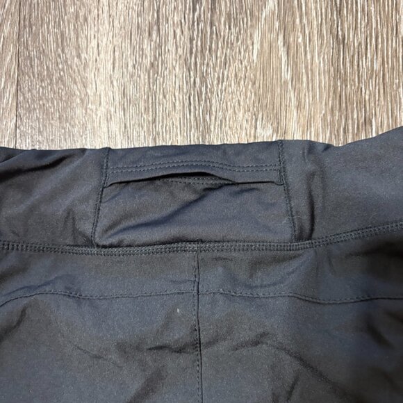 Reebok Women’s Black Athletic Running Shorts Medium High Rise RN117927 - Picture 6 of 6